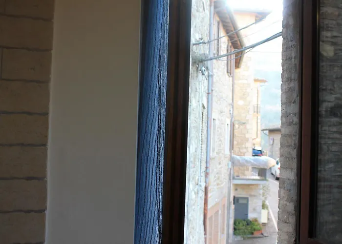 La Torre Di * Melezzole